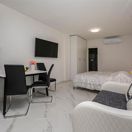 Apartment Ivano ดูกีรัท ภายนอก รูปภาพ