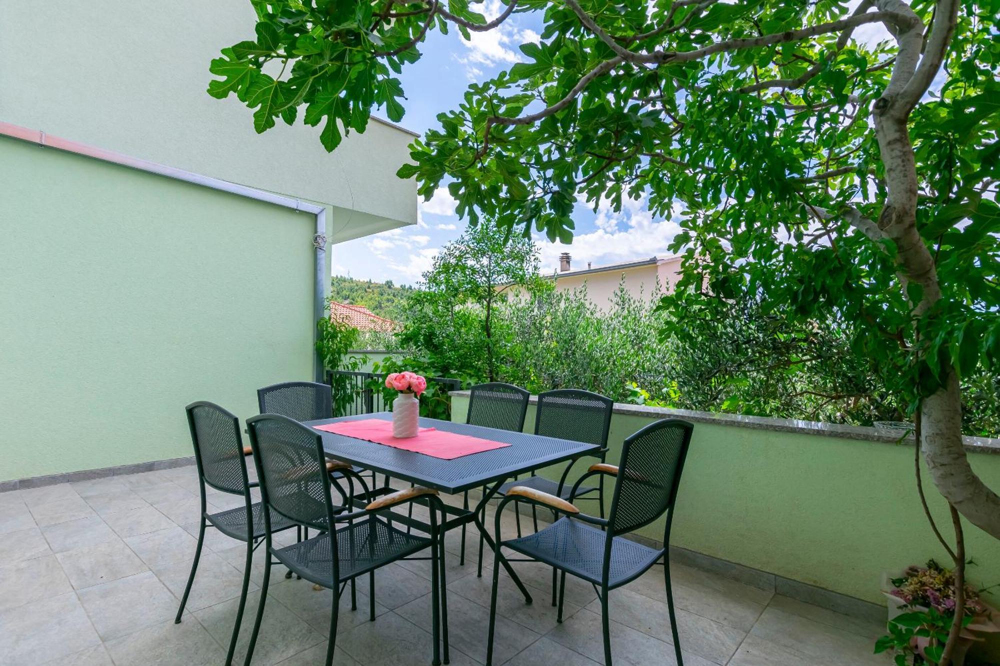 Apartment Ivano ดูกีรัท ภายนอก รูปภาพ