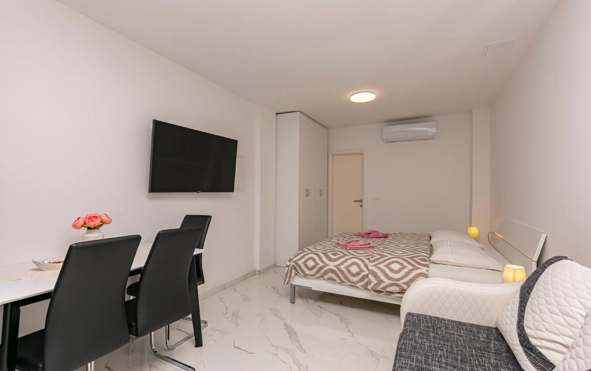 Apartment Ivano ดูกีรัท ภายนอก รูปภาพ